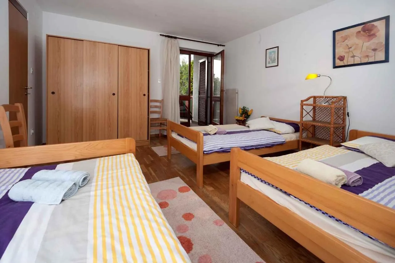 Apartment In Porec/Istrien 38512