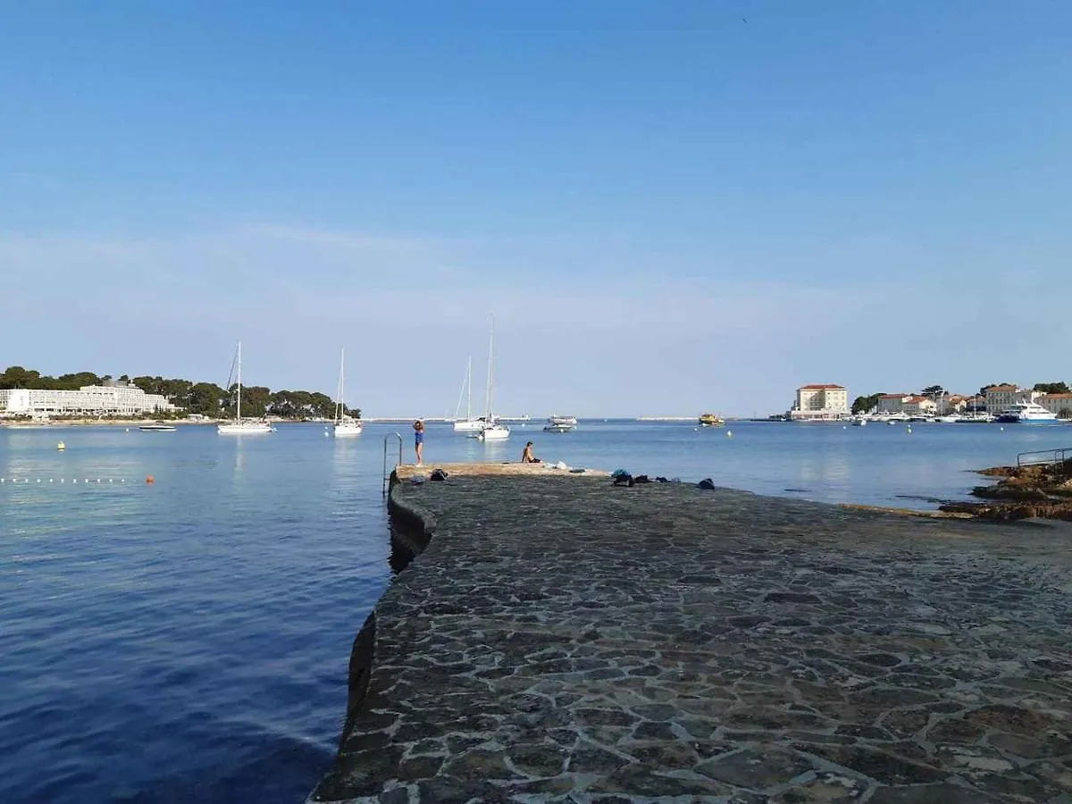 Apartment In Porec/Istrien 38512